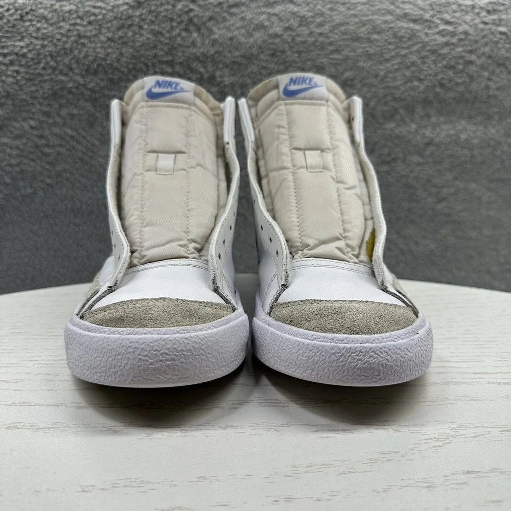 Nike Blazer '77 SE Mid White Metallic Silver CZ4627-100 Women's Size 9